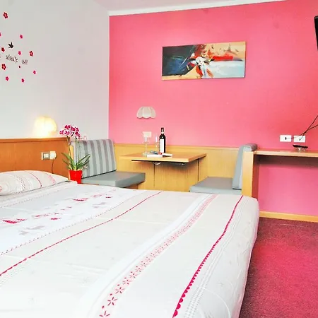 Garni Gimea Hotel